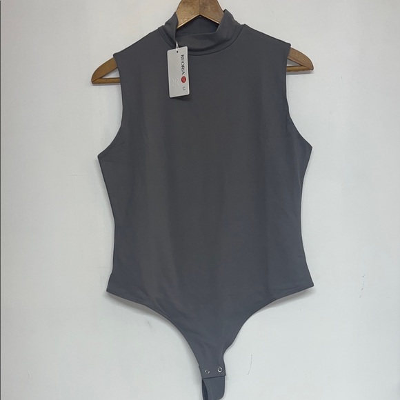 ReoRia Tops - ReoRia XL Women’s Charcoal Sleeveless Bodysuit #bodycon #scuba #soft